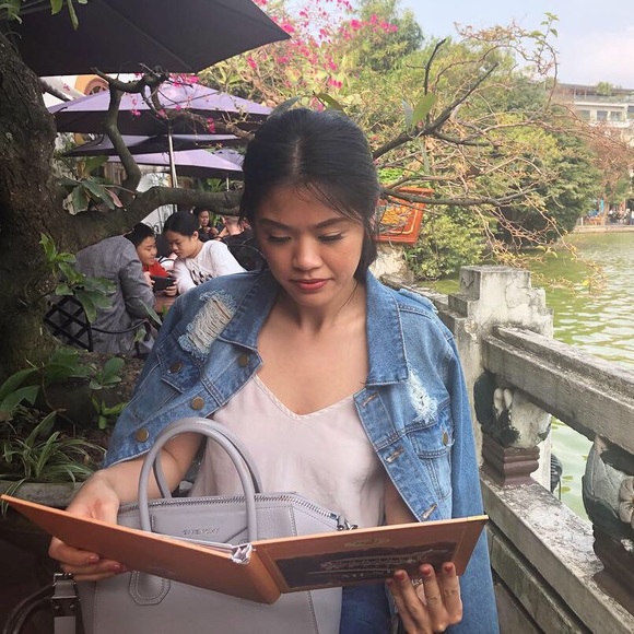 Authentic Givenchy Antigona Grey bag. - Picture 4 of 6